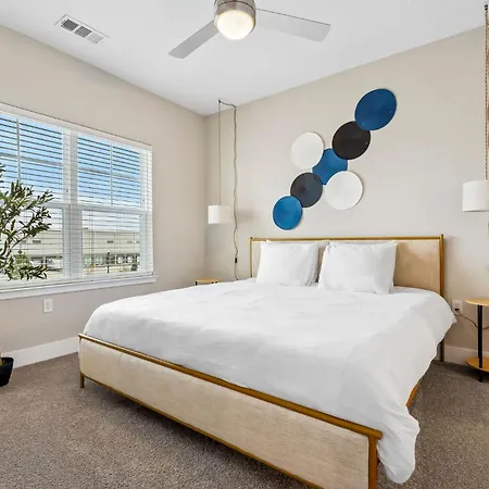 Private Full Stylish King Apartment, Close To Disney & Great Amenities